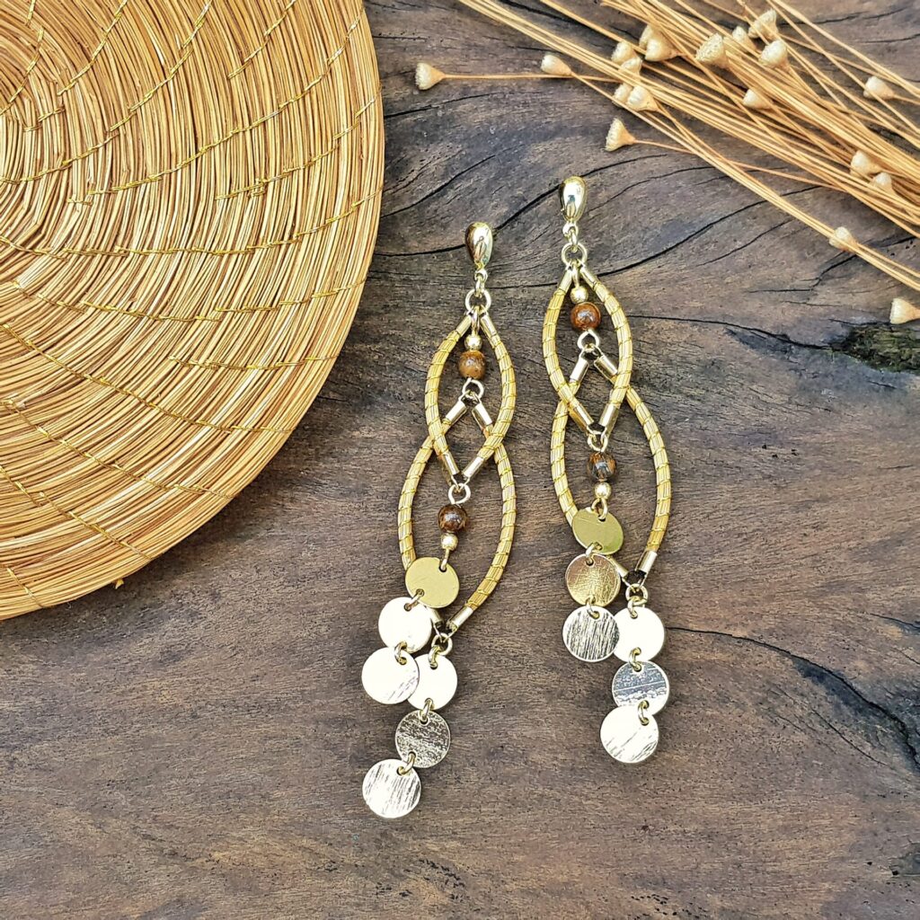 CABR065-BR133-olhodetigre Brinco de Capim Dourado longo