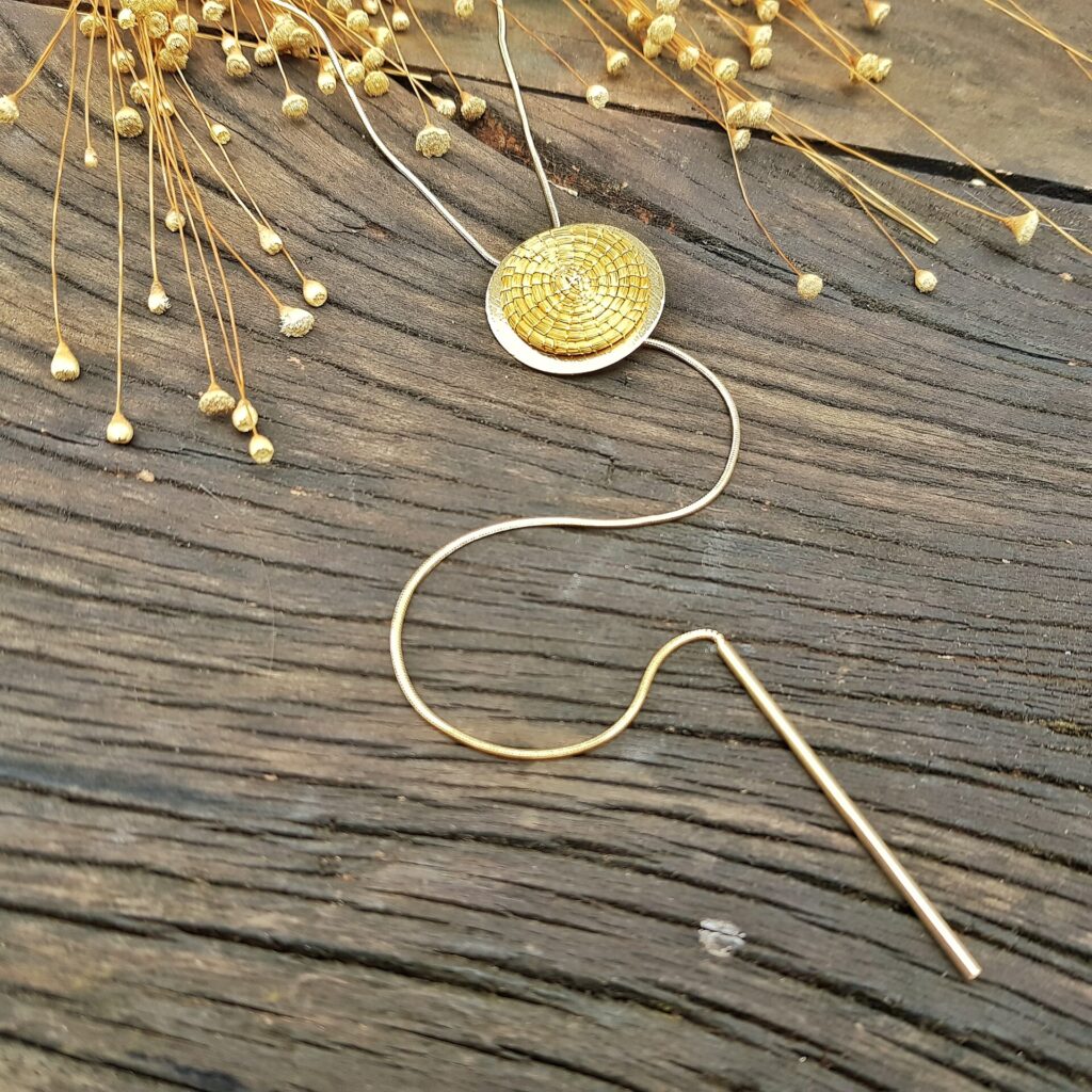 CACO110-CO118 Colar de Capim Dourado